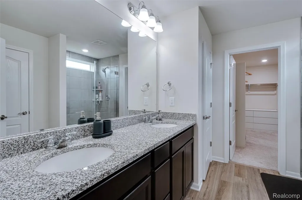 4568 Paradise Parkway Milford Charter Township MI 48381