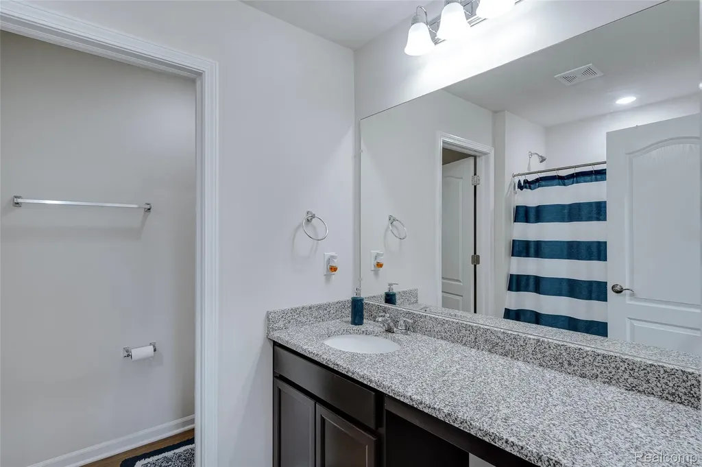 4568 Paradise Parkway Milford Charter Township MI 48381