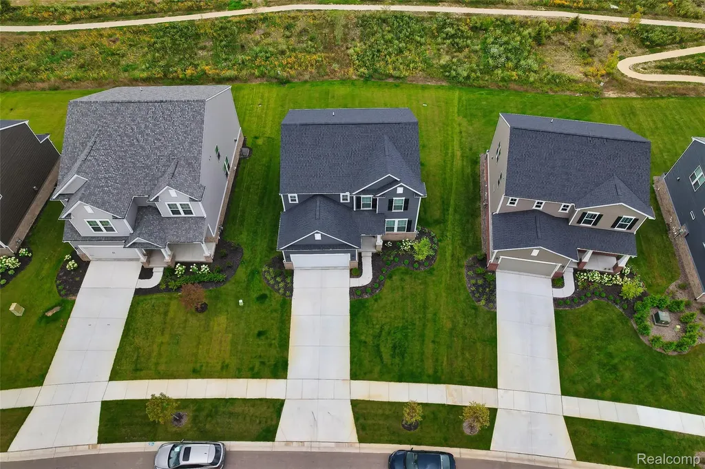 4568 Paradise Parkway Milford Charter Township MI 48381