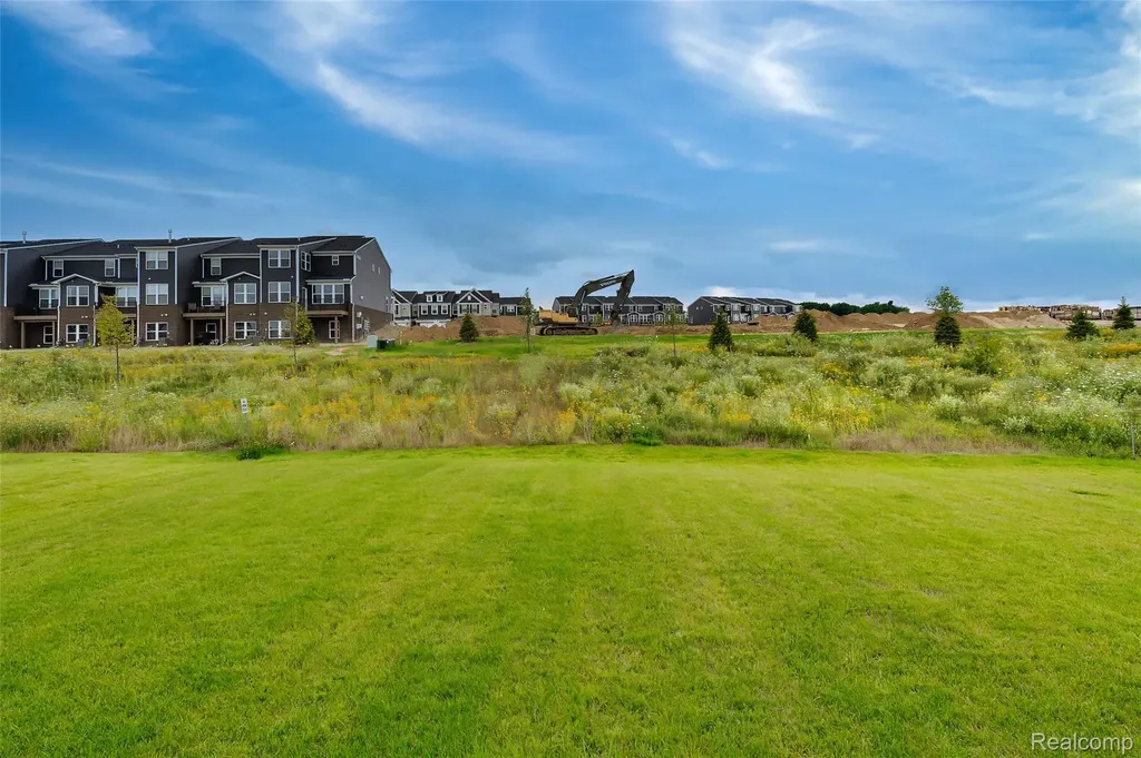 4568 Paradise Parkway Milford Charter Township MI 48381