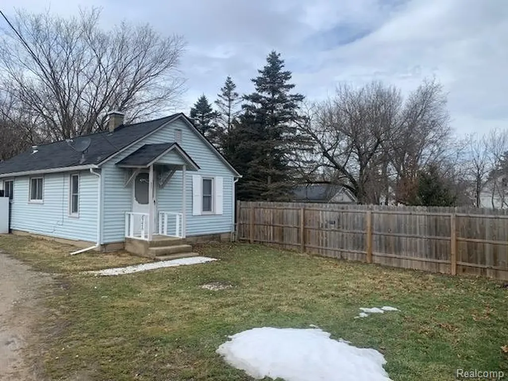 6378 Gale Road Atlas Township MI 48411