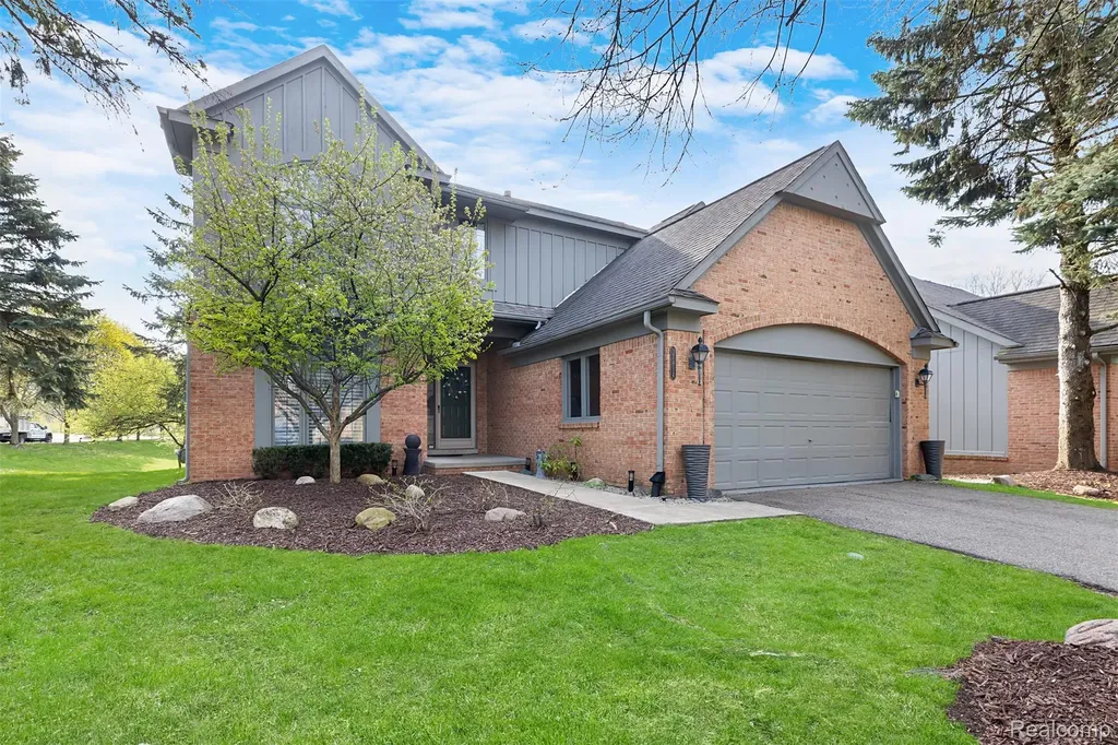 37814 Avon Lane Farmington Hills City MI 48331