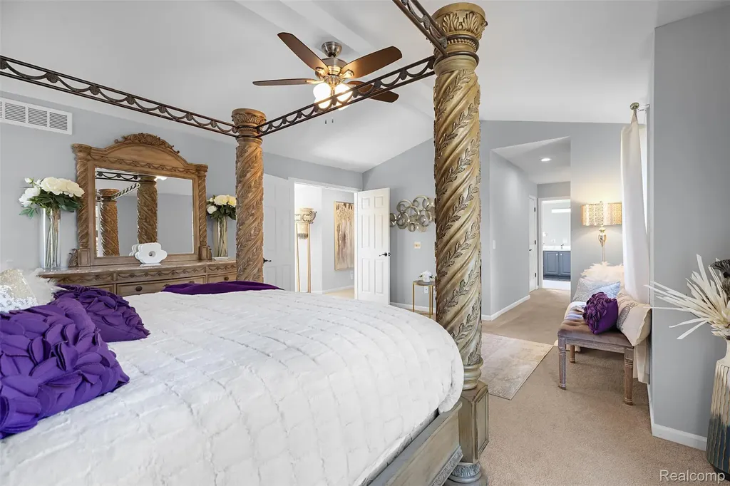 37814 Avon Lane Farmington Hills City MI 48331