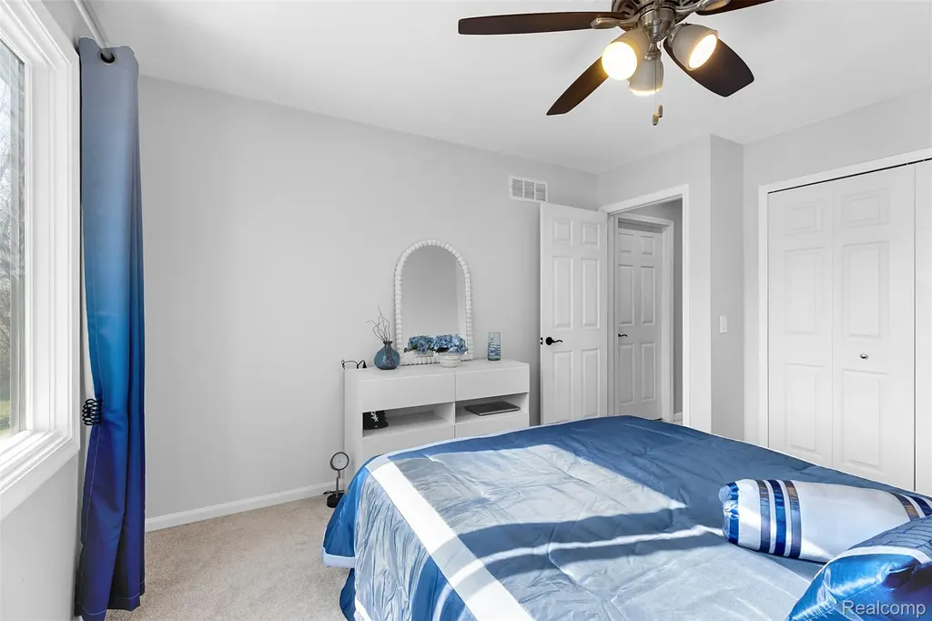 37814 Avon Lane Farmington Hills City MI 48331