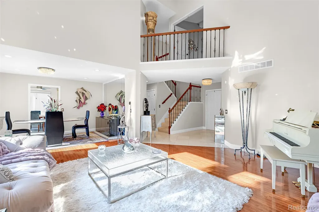37814 Avon Lane Farmington Hills City MI 48331