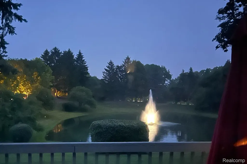 37814 Avon Lane Farmington Hills City MI 48331