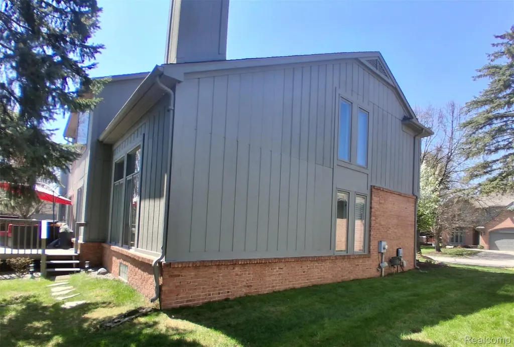 37814 Avon Lane Farmington Hills City MI 48331