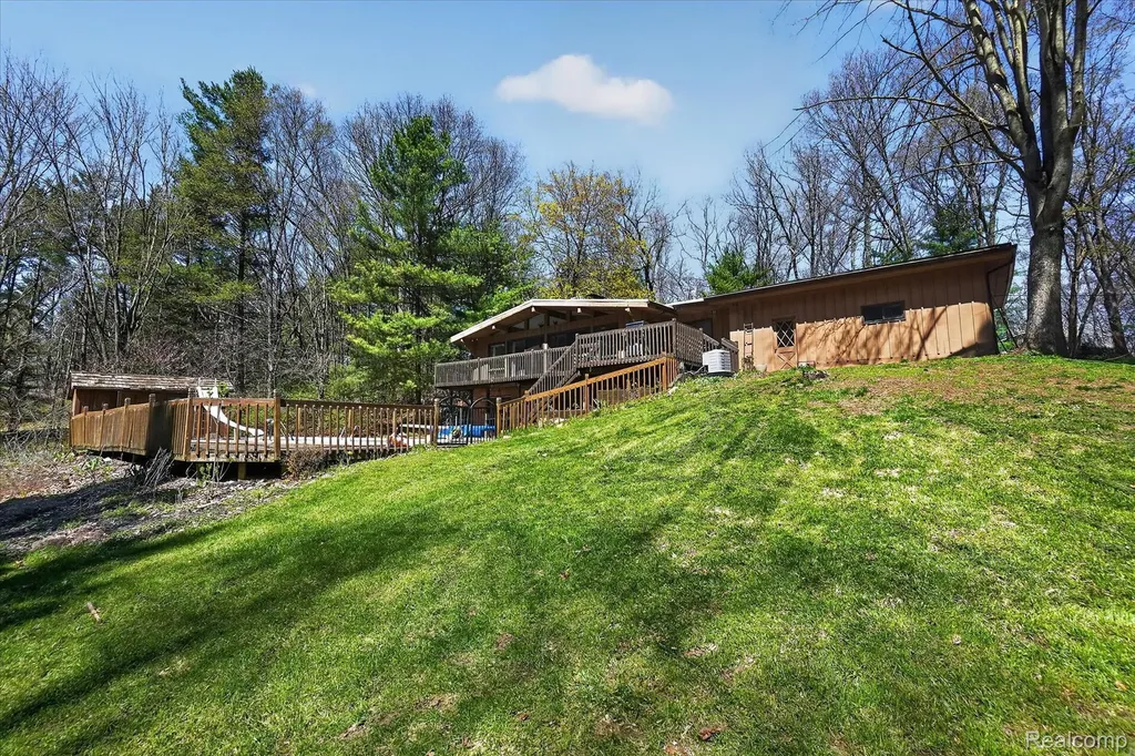 3301 Jewell Road Marion Township MI 48843