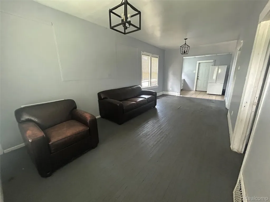 25 Orchard Street River Rouge City MI 48218