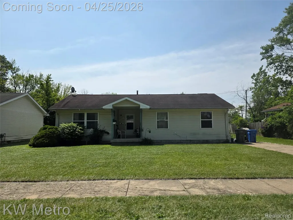 29827 Oakwood Street Inkster City MI 48141