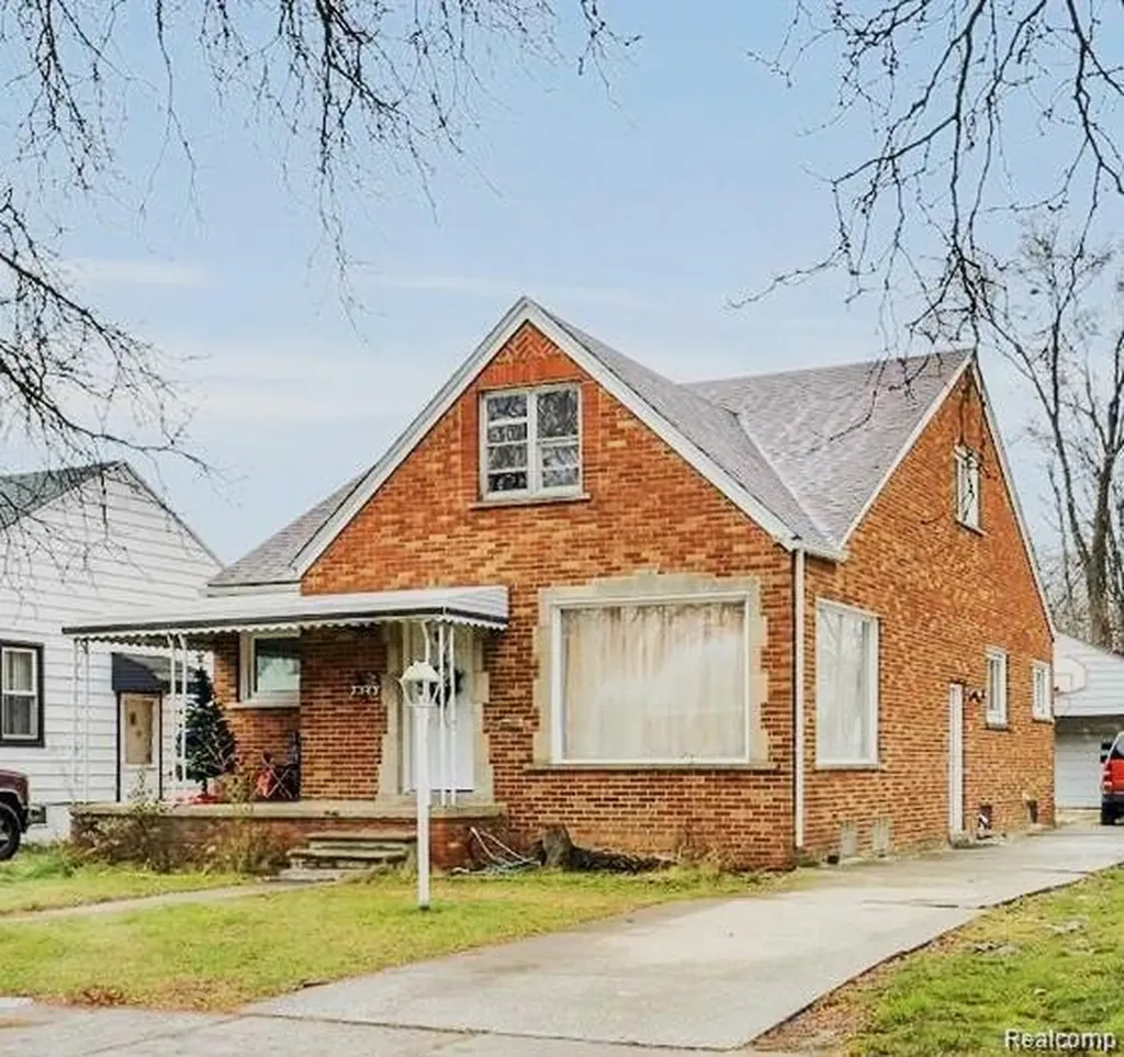 7349 Warwick Street Detroit City MI 48228