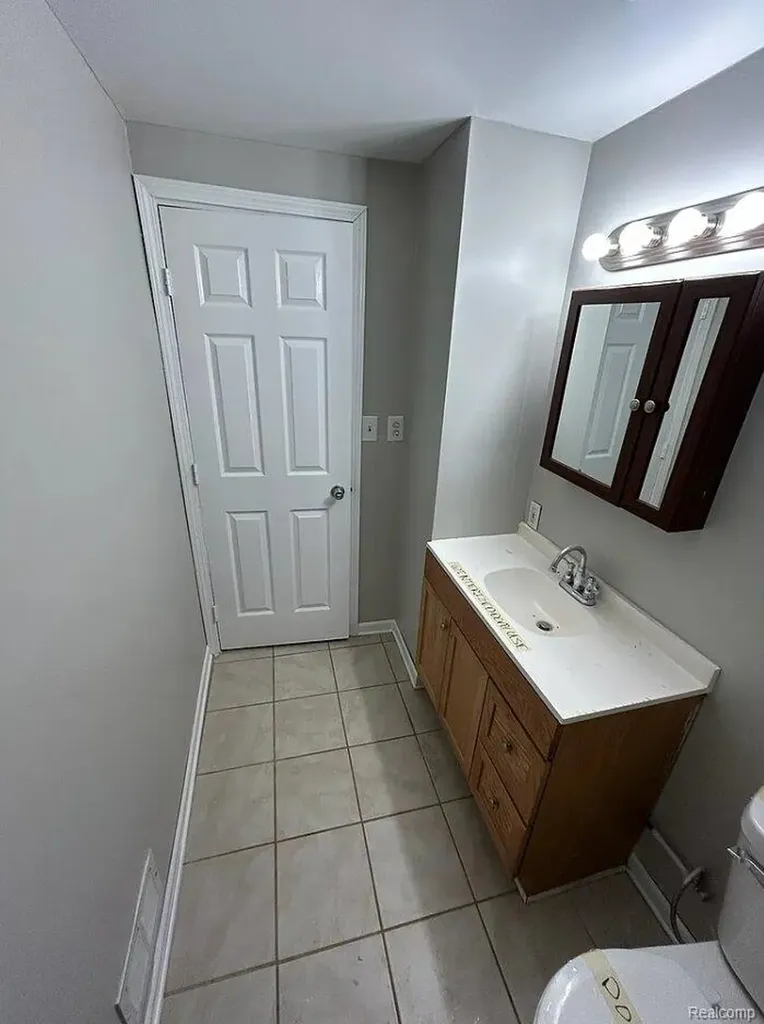 5825 Branch Road Flint City MI 48506