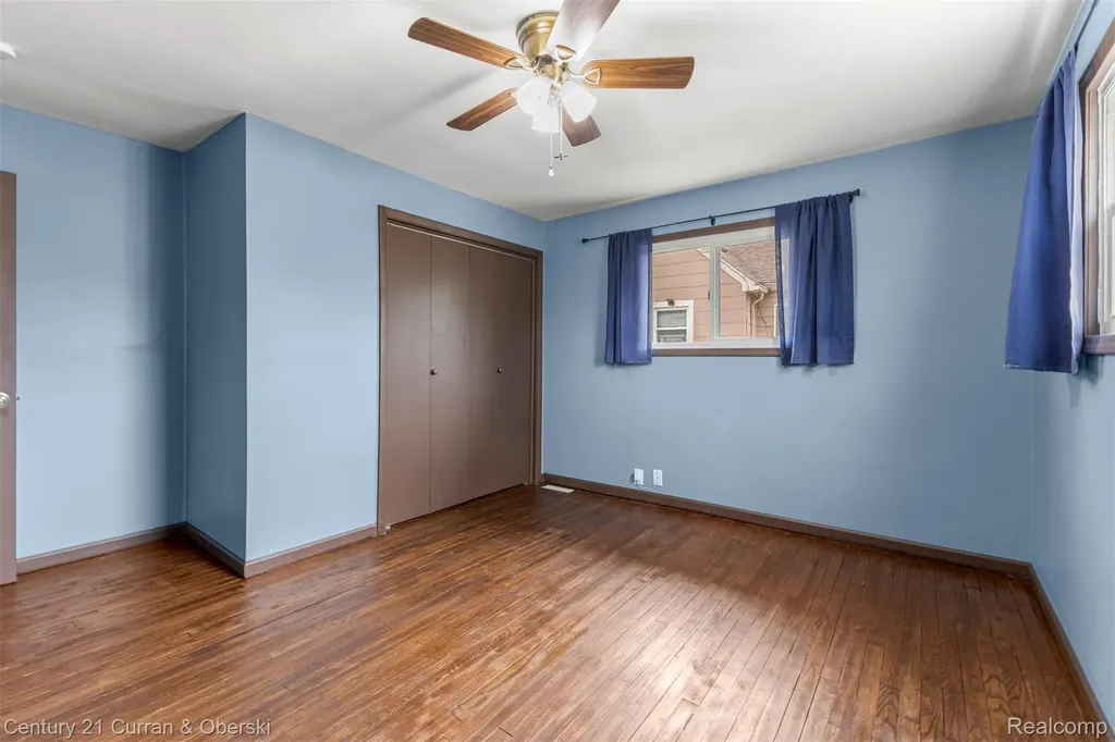 977 Boston Avenue Waterford Charter Township MI 48328