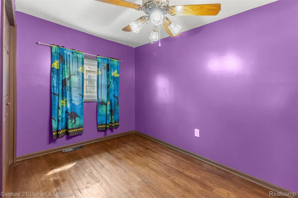 977 Boston Avenue Waterford Charter Township MI 48328