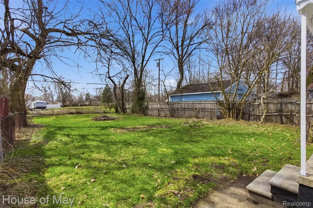 25953 Dartmouth Street Inkster City MI 48141