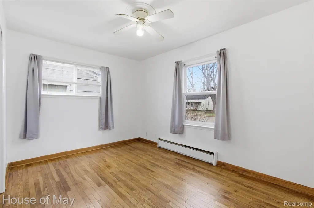 25953 Dartmouth Street Inkster City MI 48141