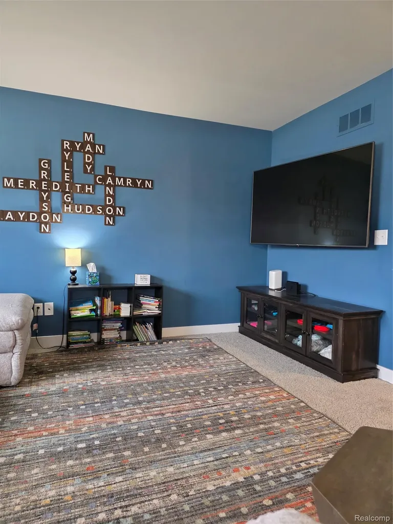 683 Goldfinch Lane Milan City MI 48160