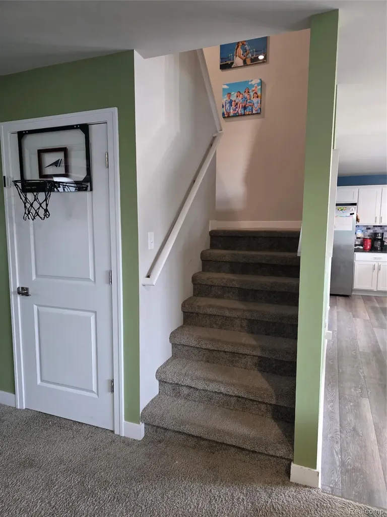 683 Goldfinch Lane Milan City MI 48160