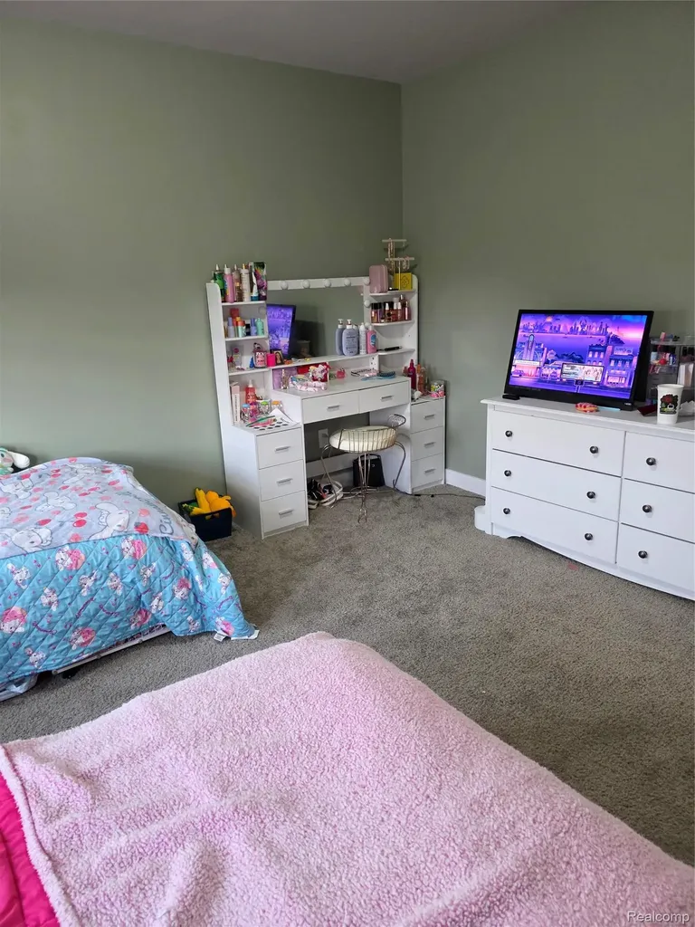 683 Goldfinch Lane Milan City MI 48160