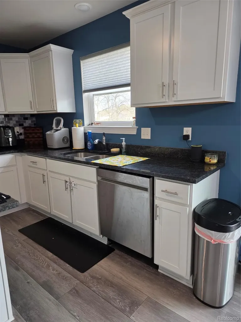 683 Goldfinch Lane Milan City MI 48160