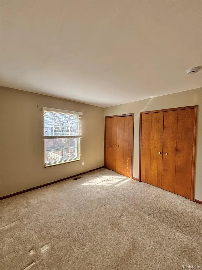 401 Doremus S Doremus Lane W St. Clair Shores City MI 48080
