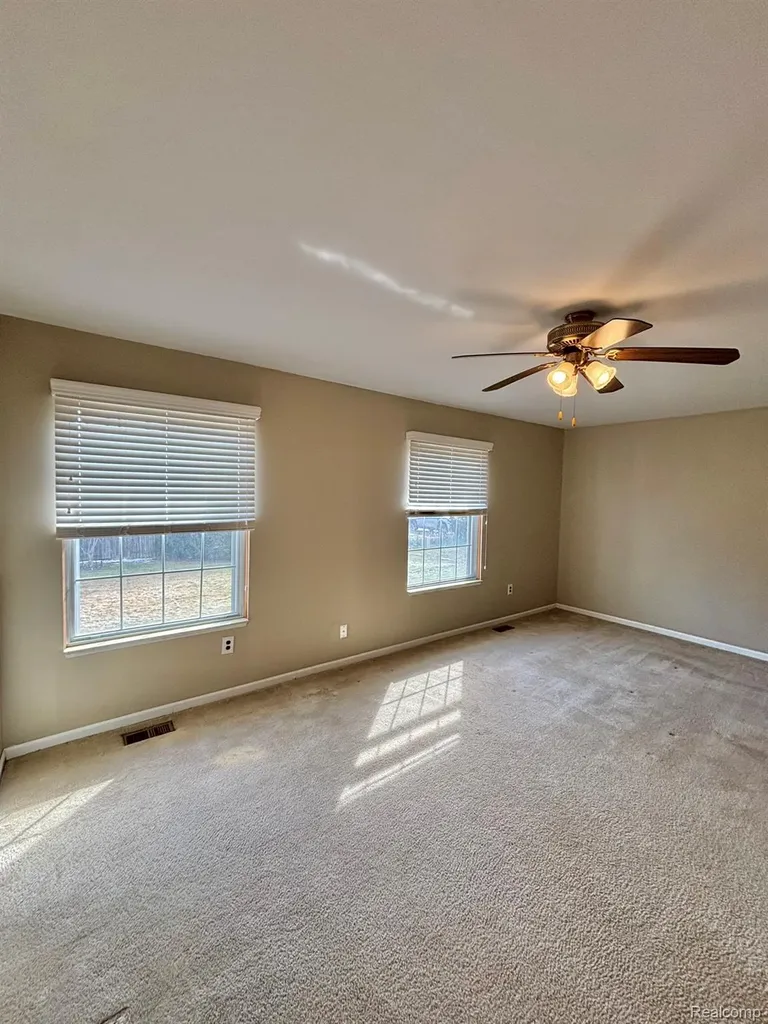 401 Doremus S Doremus Lane W St. Clair Shores City MI 48080