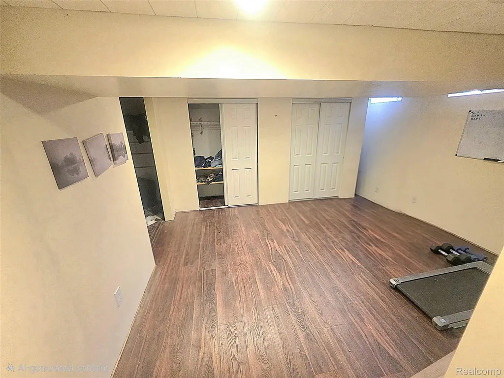 13718 Joyce Drive Warren City MI 48088