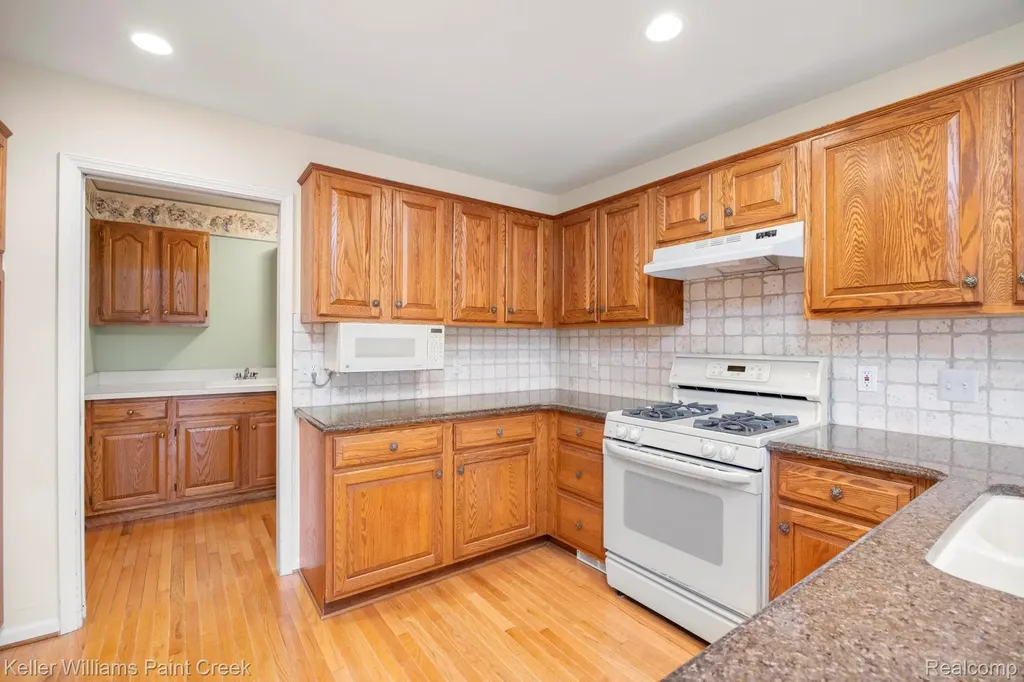 54710 Bellingham Drive Shelby Charter Township MI 48316