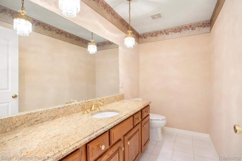 54710 Bellingham Drive Shelby Charter Township MI 48316