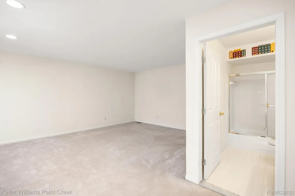 54710 Bellingham Drive Shelby Charter Township MI 48316