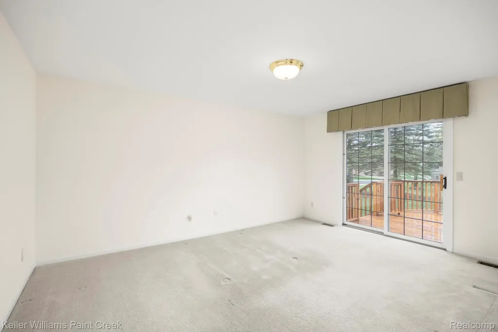 54710 Bellingham Drive Shelby Charter Township MI 48316