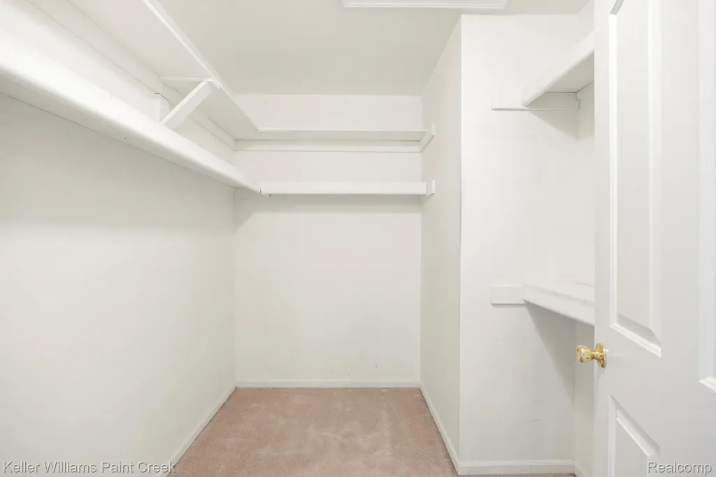 54710 Bellingham Drive Shelby Charter Township MI 48316