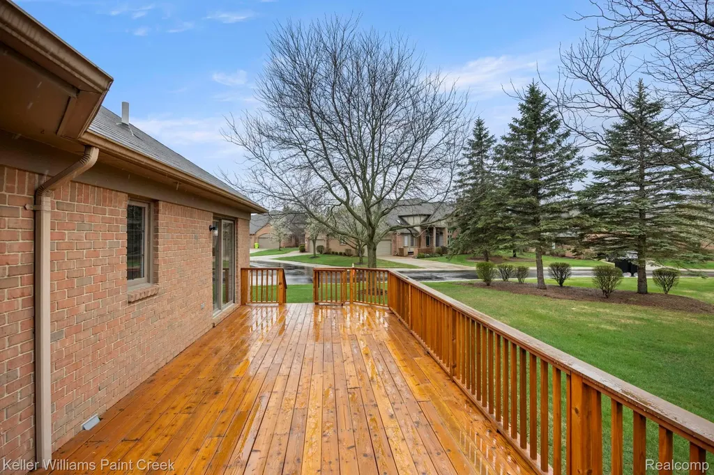 54710 Bellingham Drive Shelby Charter Township MI 48316