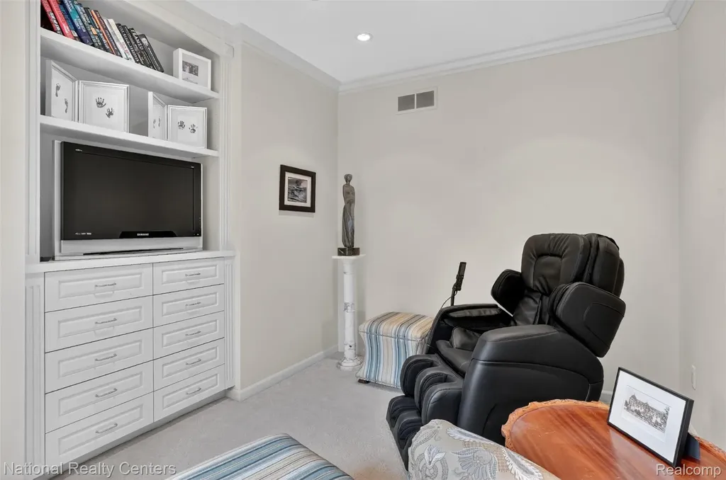 4233 N Willoway Estates Court Bloomfield Hills City MI 48302