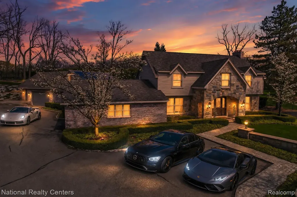 4233 N Willoway Estates Court Bloomfield Hills City MI 48302
