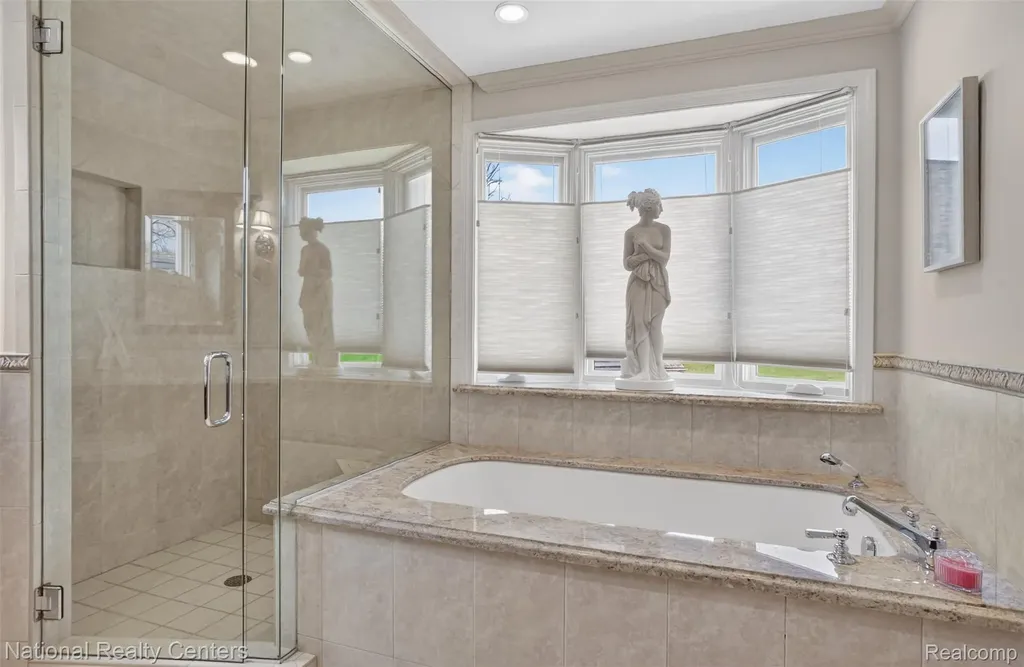 4233 N Willoway Estates Court Bloomfield Hills City MI 48302