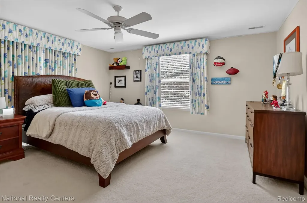 4233 N Willoway Estates Court Bloomfield Hills City MI 48302
