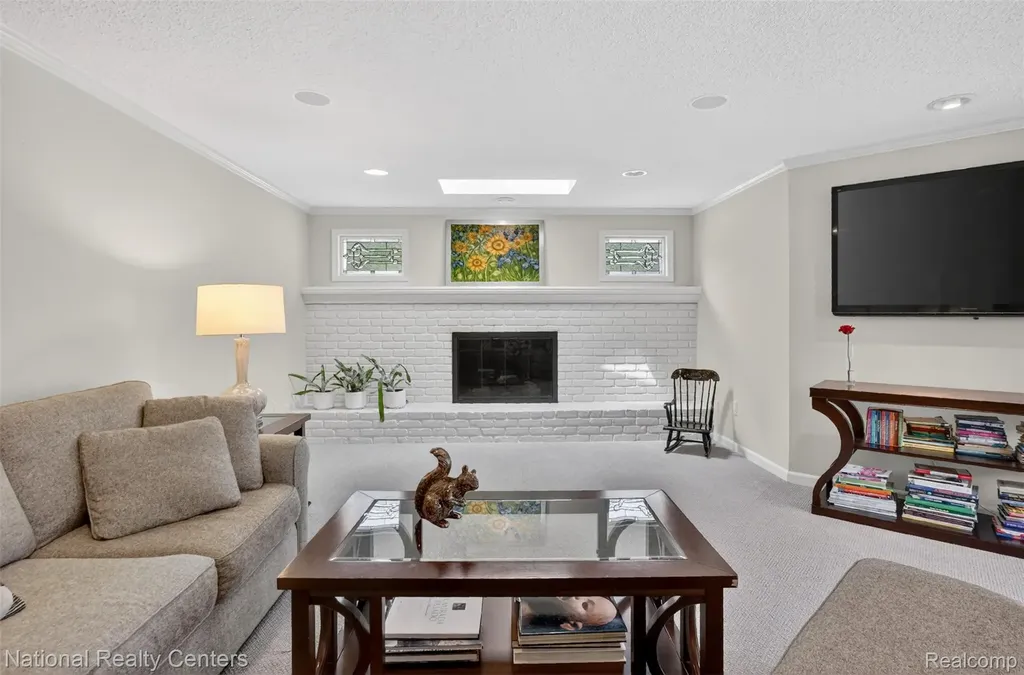 4233 N Willoway Estates Court Bloomfield Hills City MI 48302