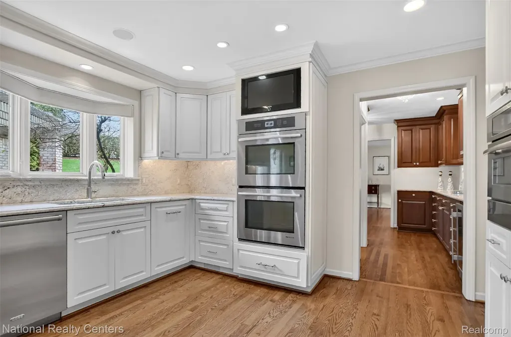 4233 N Willoway Estates Court Bloomfield Hills City MI 48302