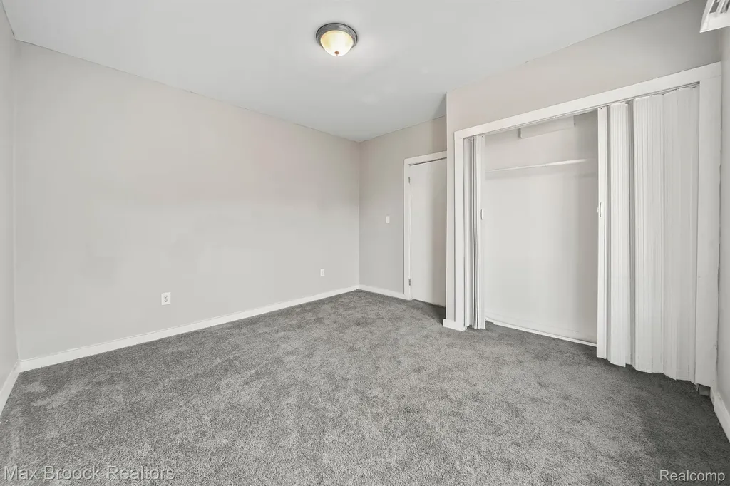 3329 Waverly Street Detroit City MI 48238