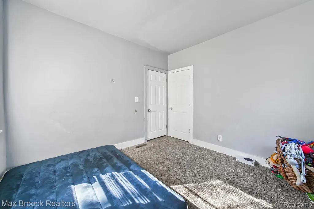 3329 Waverly Street Detroit City MI 48238