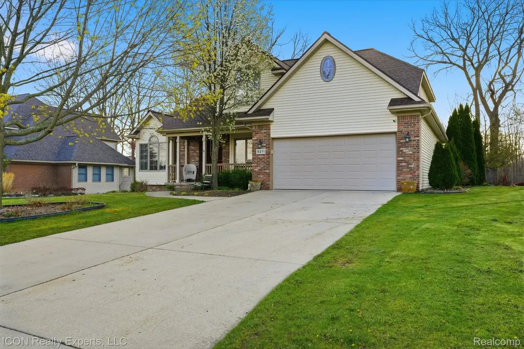 9211 Meadow Ridge Lane Grand Blanc Charter Township MI 48439