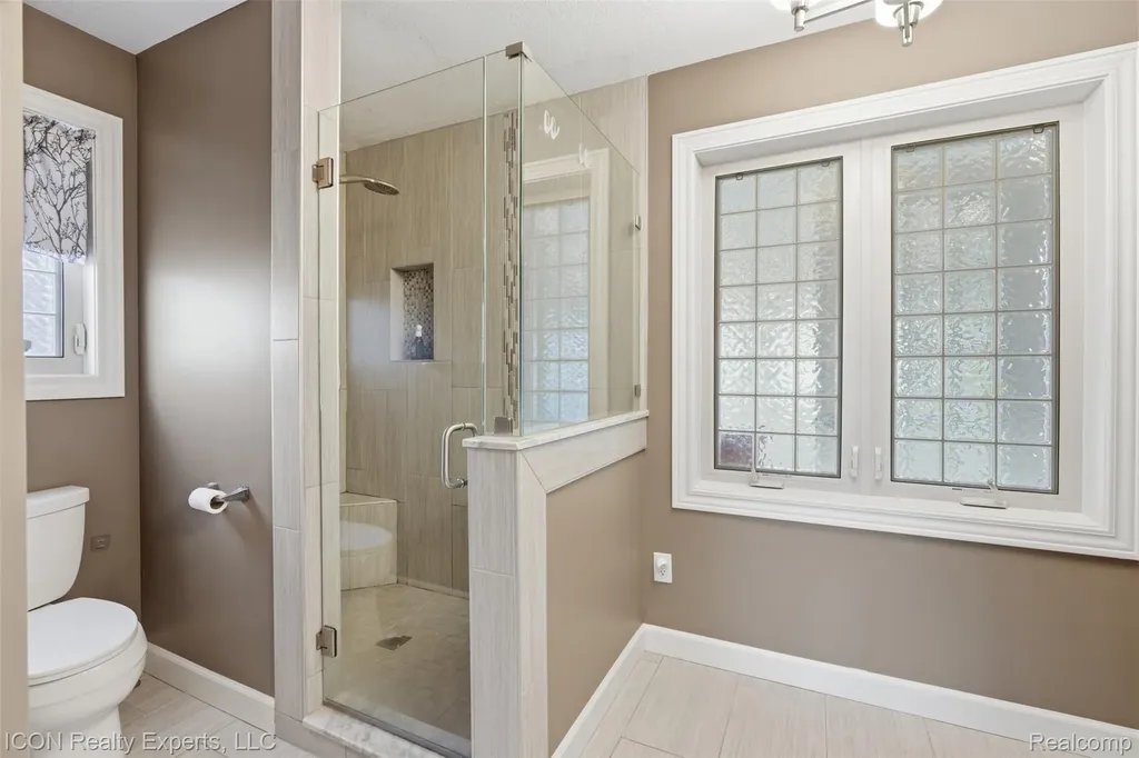 9211 Meadow Ridge Lane Grand Blanc Charter Township MI 48439