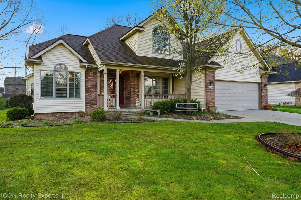 9211 Meadow Ridge Lane Grand Blanc Charter Township MI 48439