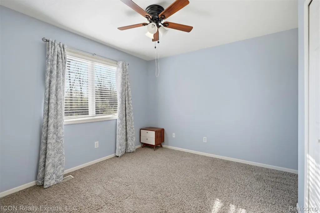 9211 Meadow Ridge Lane Grand Blanc Charter Township MI 48439