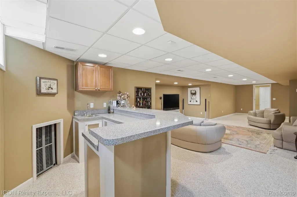 9211 Meadow Ridge Lane Grand Blanc Charter Township MI 48439