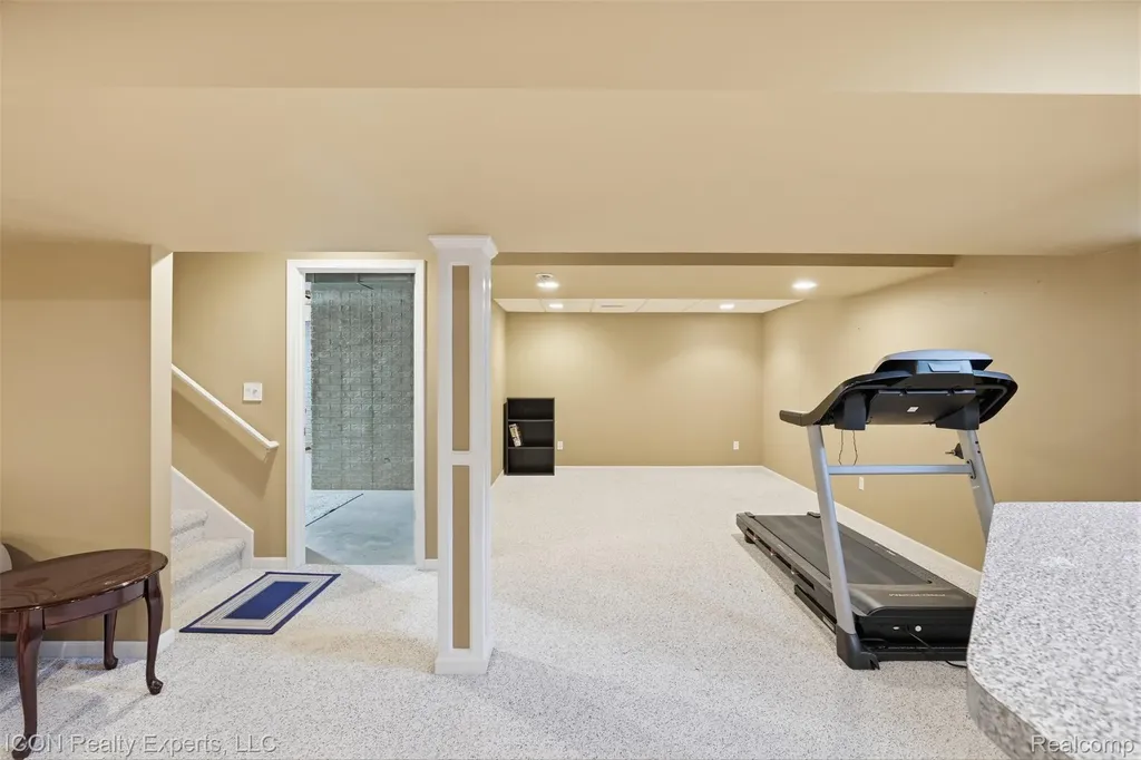9211 Meadow Ridge Lane Grand Blanc Charter Township MI 48439