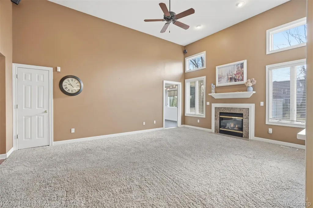 9211 Meadow Ridge Lane Grand Blanc Charter Township MI 48439