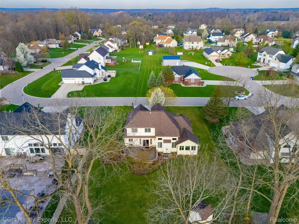 9211 Meadow Ridge Lane Grand Blanc Charter Township MI 48439