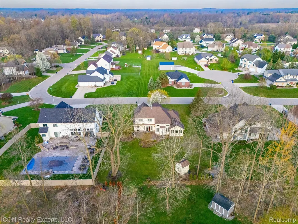 9211 Meadow Ridge Lane Grand Blanc Charter Township MI 48439